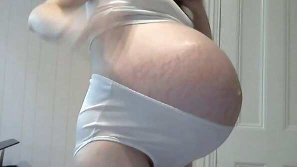 Блондинка с домашнее порно он хубаво закръглено дупе е в офиса, взима петел